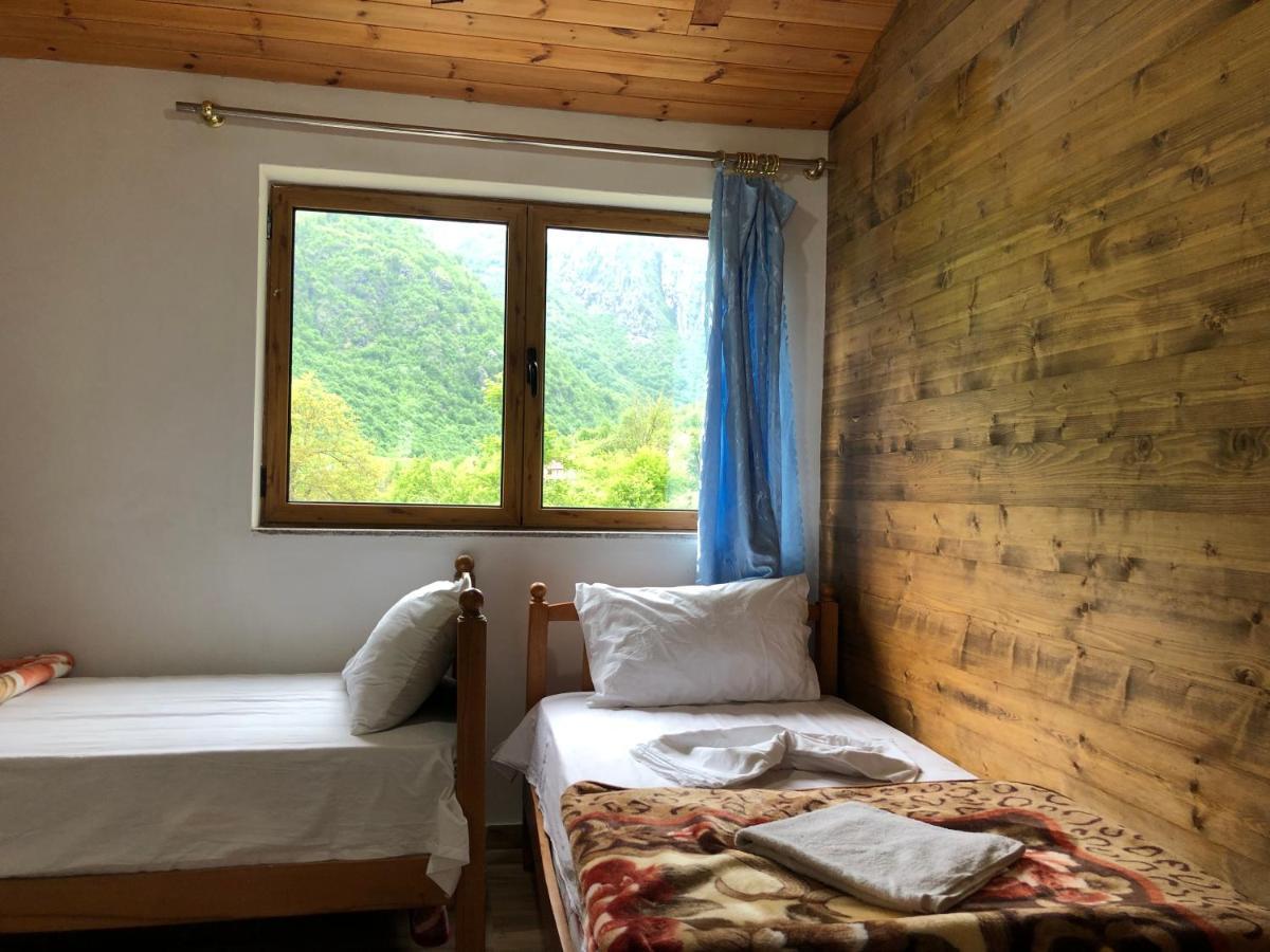 Bjeshkeza Bujtina Hotell Nderlysaj Exteriör bild